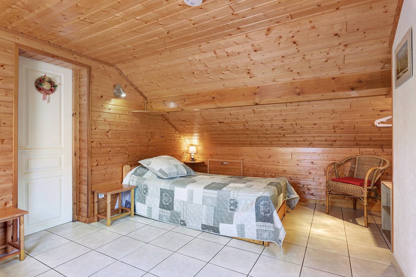 Chambre d’hôtes « La Rossinière » avec vue montagne, terrasse privée et Wi-Fi in Engins, Parc naturel régional du Vercors