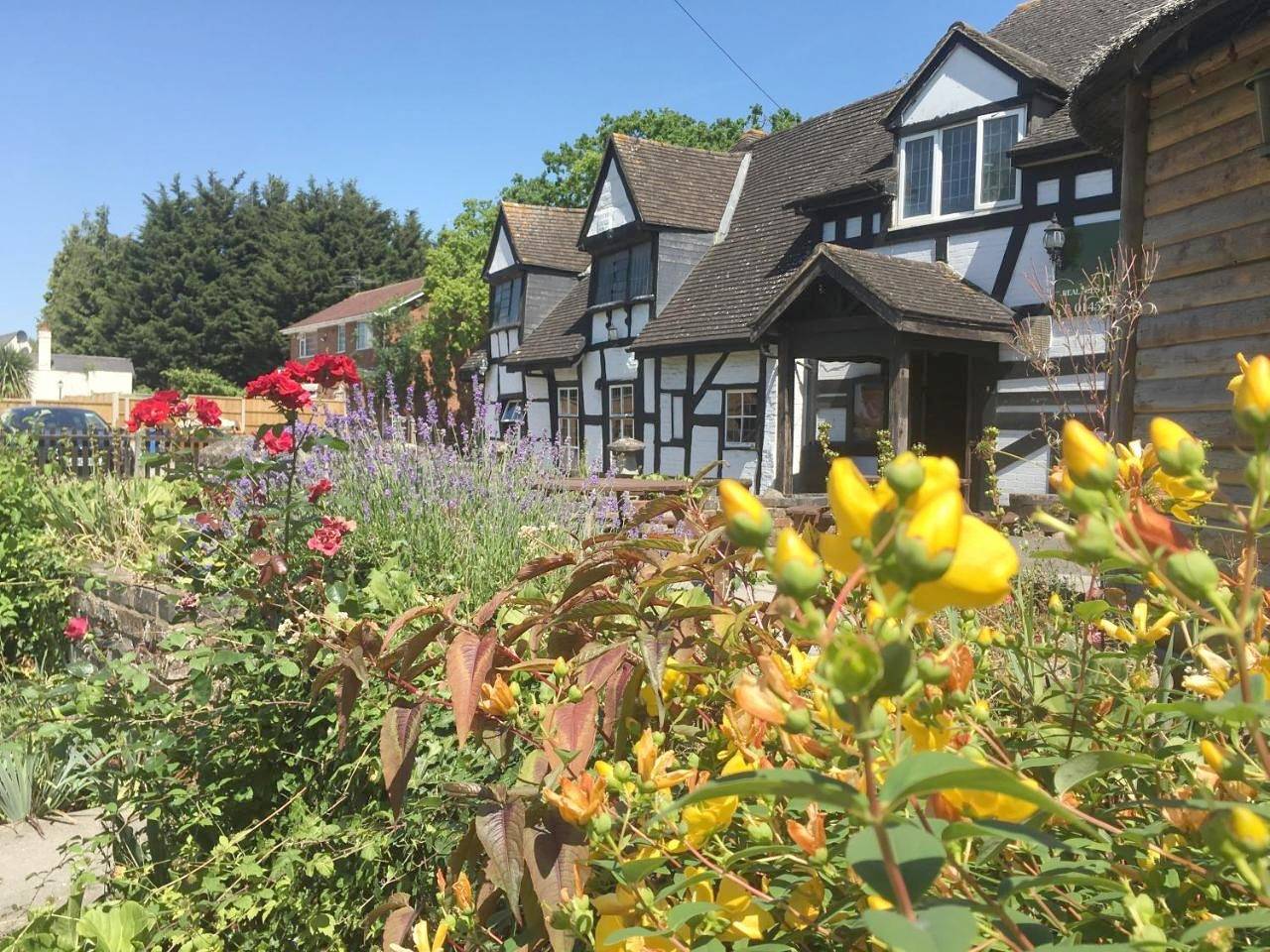The Thatch Inn in Quedgeley, Gloucester (UK)