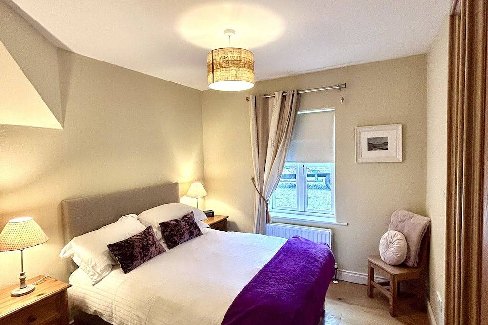 Red Deer Cottage in eine schöne Lage im Herzen von Connemara.(gratis Wifi) in Letterfrack, Connemara