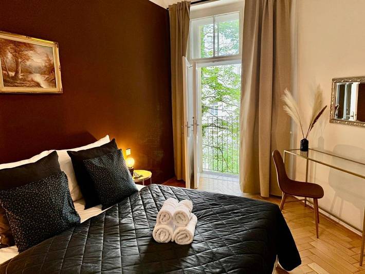 Ferienwohnung für 8 Personen, mit Ausblick und Balkon, mit Haustier in Vinohrady