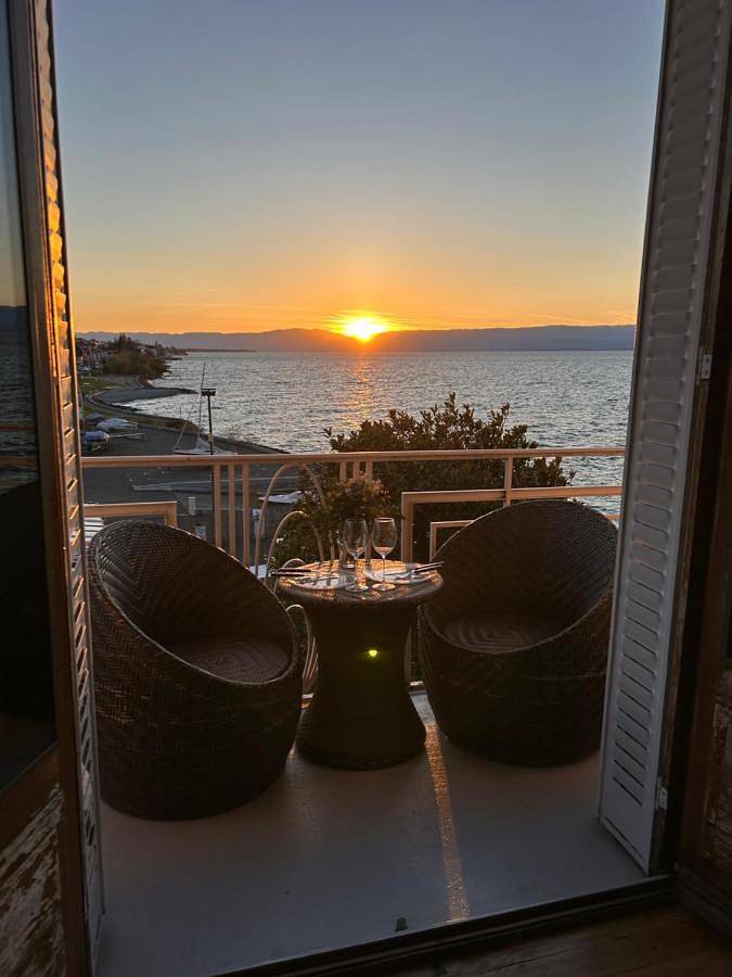 Gîte pour 3 personnes, avec vue ainsi que jardin et piscine à Maxilly-sur-Léman - 3