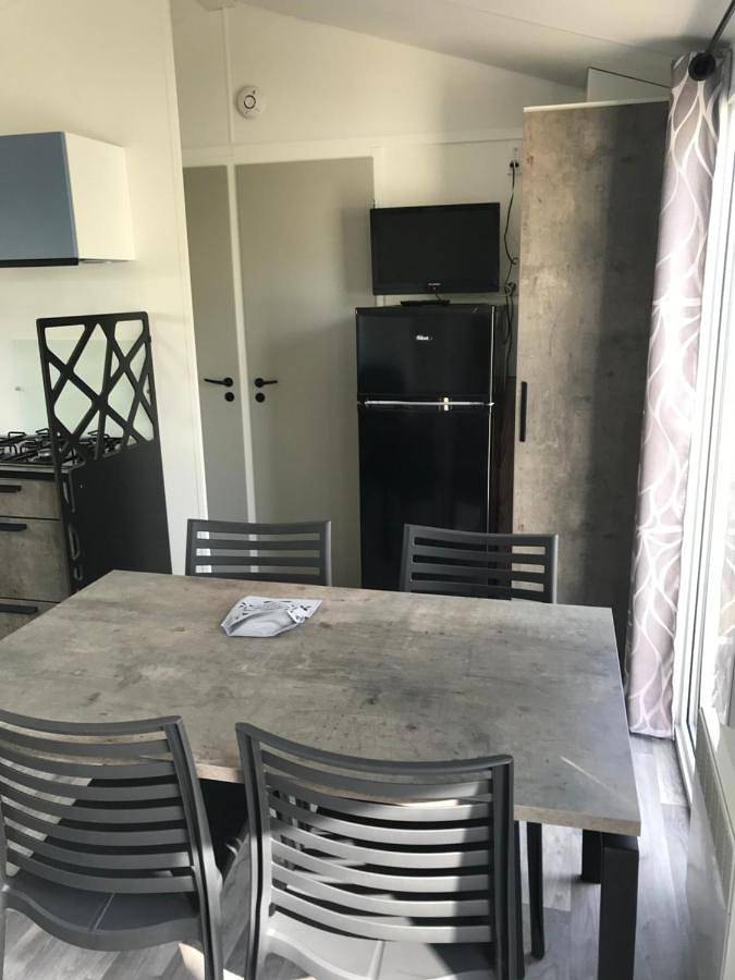 Location de vacances pour 6 personnes, avec jardin et piscine, animaux acceptés à Taden - 4