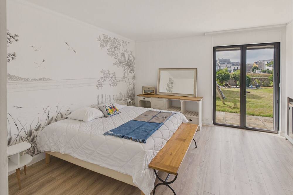 River View – Spacious House and Garden for 10 in Pont-l'Abbé, Quimper region