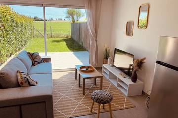 Gîte pour 4 personnes, avec terrasse et jardin à Saint-Xandre