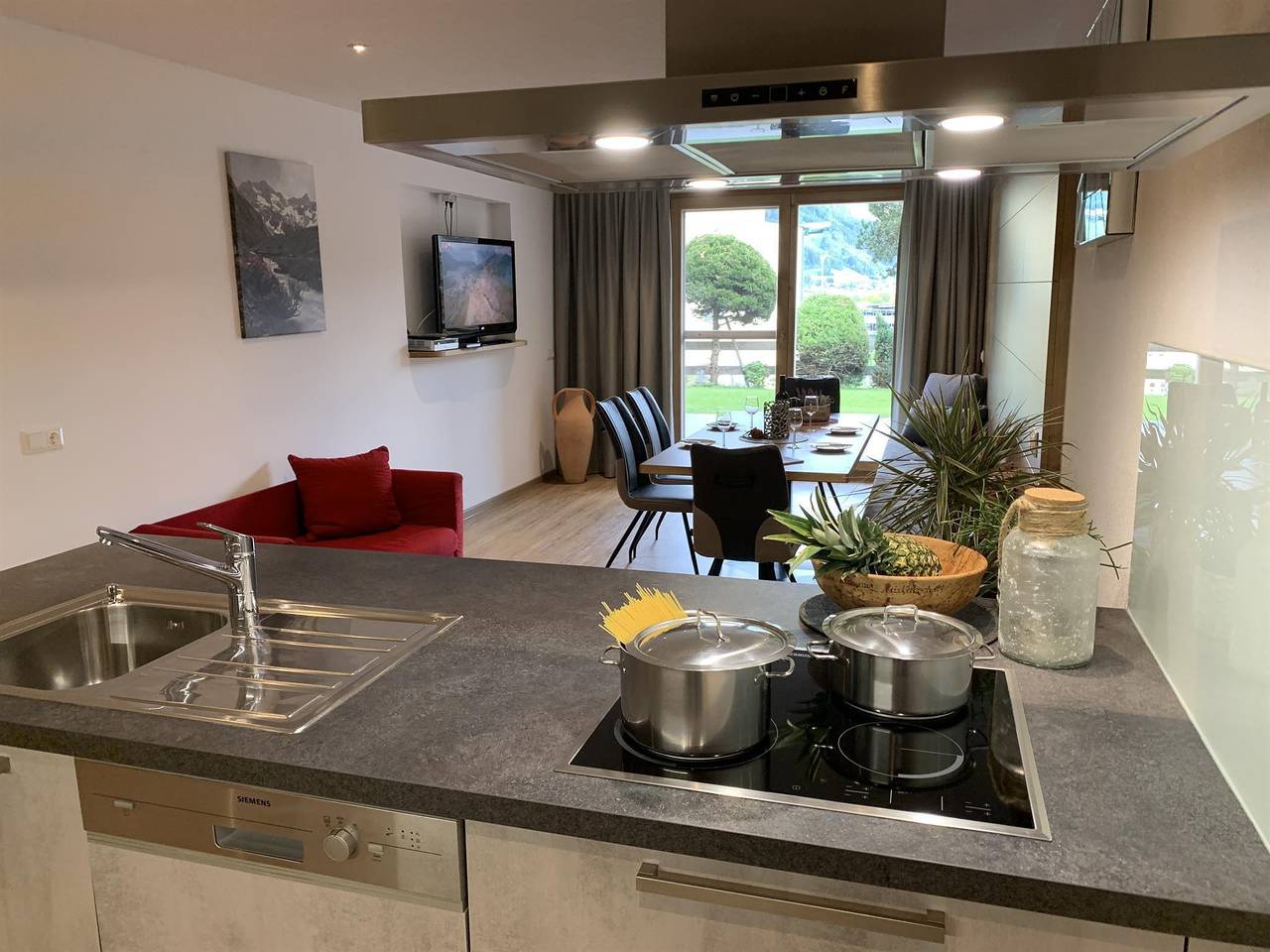 Ganze Ferienwohnung, Garten-Appartment in Tuxer Alpen, Kaltenbach