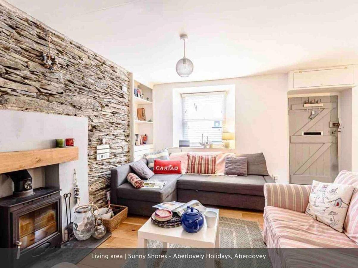 Three-Bedroom House in Aberdyfi, Aberdovey