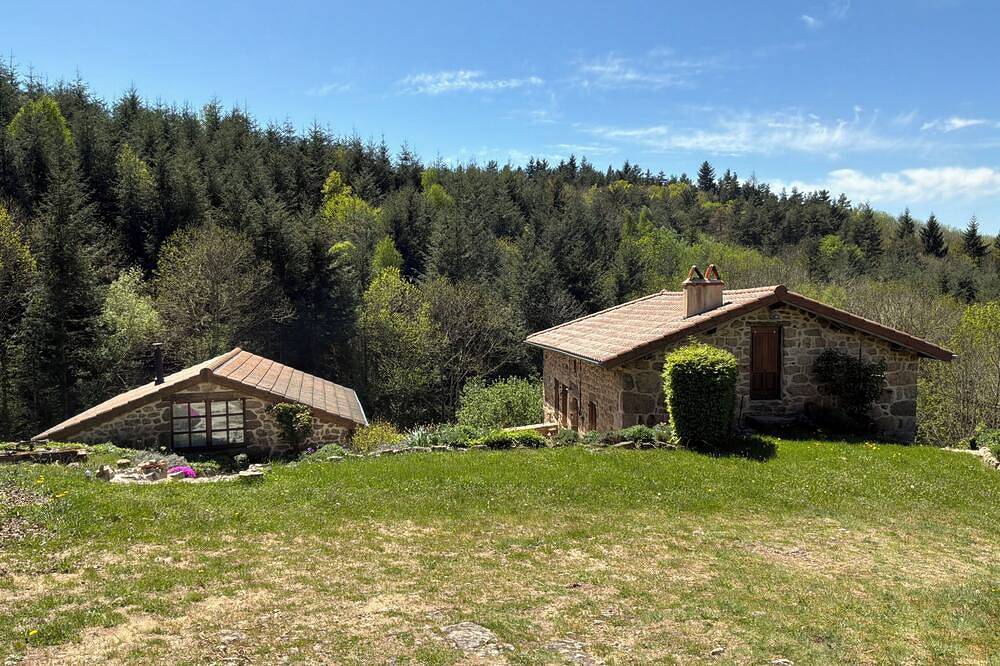 Petit Gîte en Pierre en pleine nature - Ardèche Verte in Saint-Julien-Labrousse, Parc naturel régional des Monts d'Ardèche