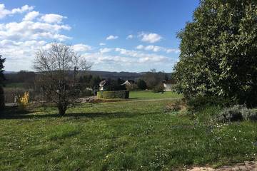 Gîte pour 5 personnes, avec jardin et balcon à Tanlay