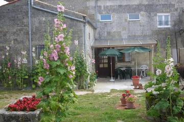 Gîte pour 6 personnes, avec jardin à Barzan