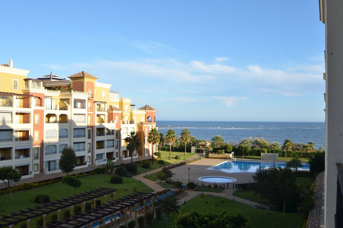 Entire apartment, Holiday apartment for 5 people with terrace in Playa de Los Haraganes (Ayamonte), Ayamonte