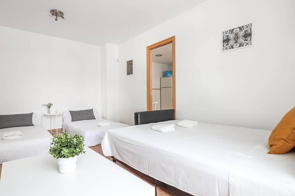 Apartamento entero, Apartamento altas calidades 1 hab, 1 baño. La Algaba. in La Algaba, Provincia de Sevilla