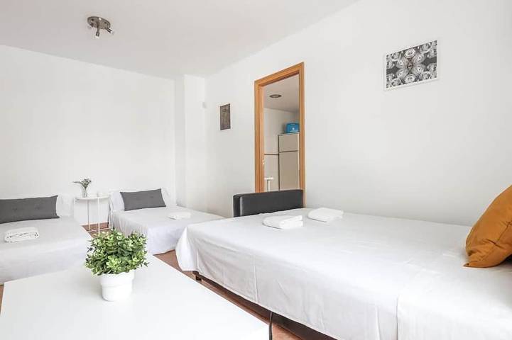 Apartamento entero, Apartamento altas calidades 1 hab, 1 baño. La Algaba. in La Algaba, Provincia de Sevilla
