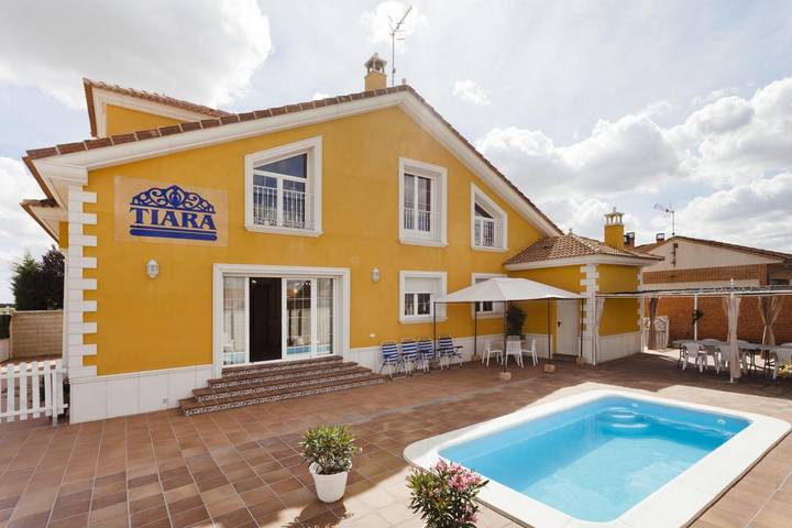 Apartamento para 20 personas en Olmedo (Spain)