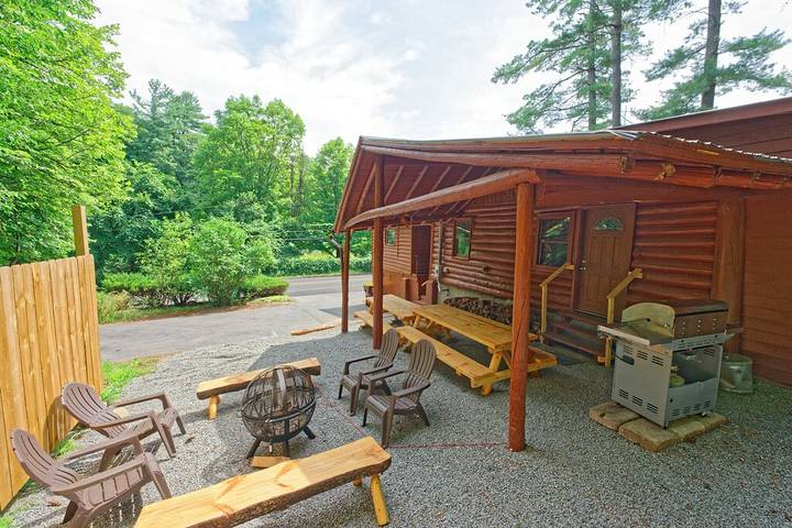 Lodge for 8 people, with garden in Lake George
