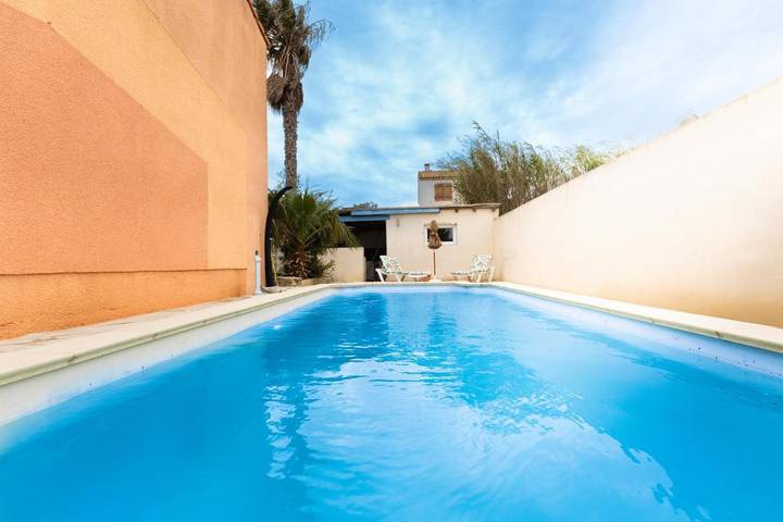 Villa pour 6 personnes, avec jardin