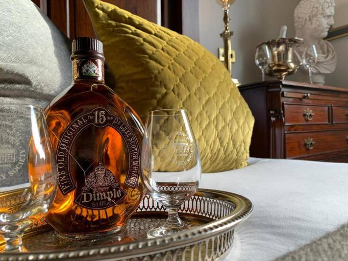 Bed and breakfast for 2 people, with garden and view in Edinburgh