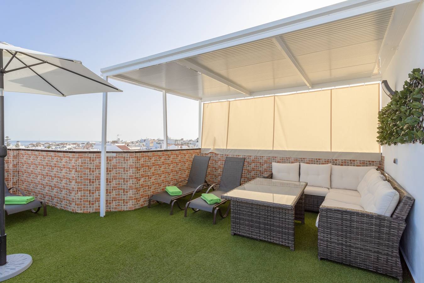 Entire apartment, Holiday Apartment “San Juan 18” with Sea View, Air Conditioning, Whirlpool & Wifi in Nerja Centre, Nerja