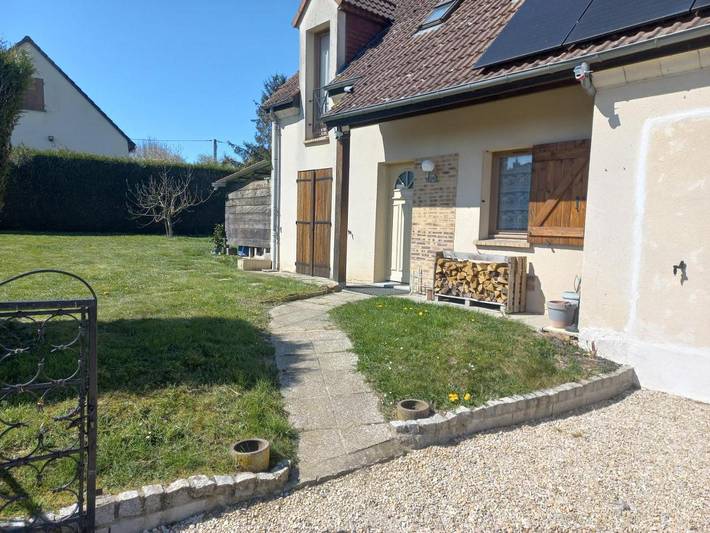 Gîte pour 8 personnes, avec jardin et terrasse dans La Louptière-Thénard