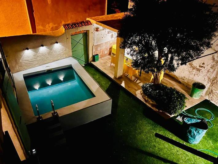 Location de vacances pour 8 personnes, avec vue ainsi que jardin et piscine à Ouveillan - 3