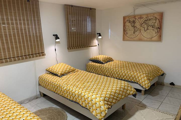 Location de vacances pour 9 personnes, avec terrasse et jardin à Saint-Seurin-sur-l'Isle - 2