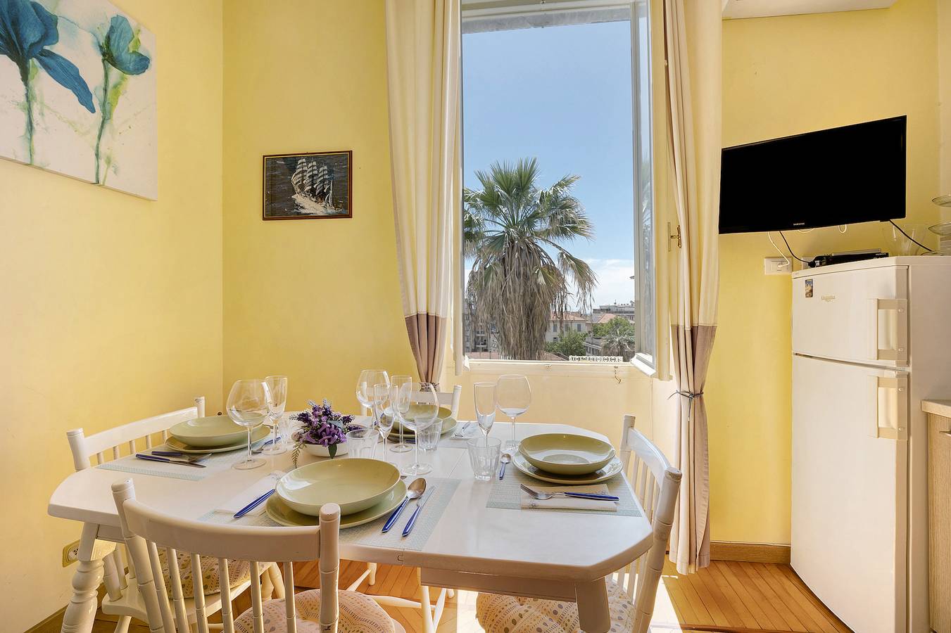 Entire apartment, Apartment 'Solo A Sanremo' with Sea View, Wi-Fi and Air Conditioning in San Remo, Sanremo Municipality
