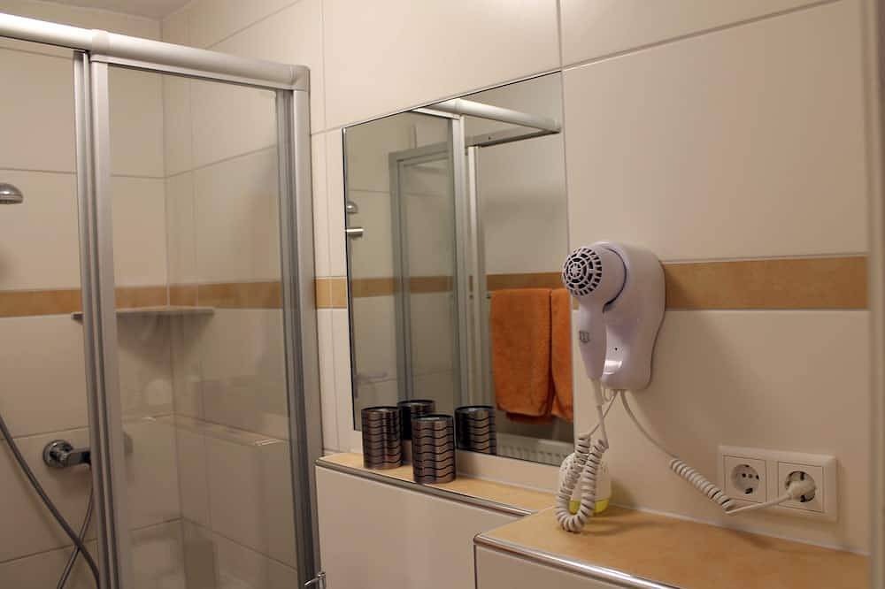 Doppelzimmer 2 - Pension Pastoriushaus in Bad Windsheim, Steigerwald
