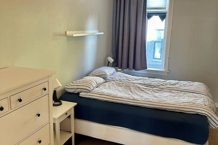 Apartamento entero, Classical 3 bedroom, 2 bath, minutes walk from Royal Palace, Shopping & Downtown in Frogner, Oslo