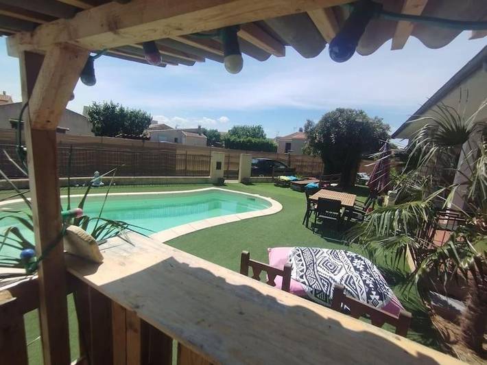 Gîte pour 2 personnes, avec terrasse ainsi que jardin et piscine à Coursan - 4