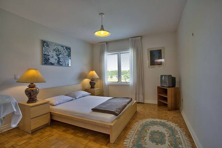 Villa pour 12 personnes, avec jardin ainsi que jacuzzi et sauna dans Canada - 3