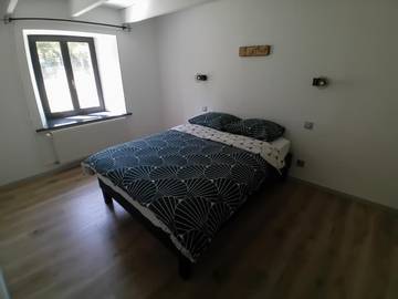 Gîte pour 10 personnes, avec vue dans Borey