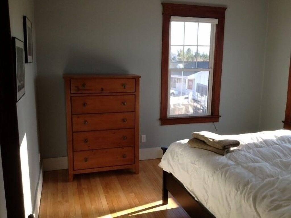 Ganze Wohnung, Neu renovierte Haupt St. Condo, Schritte vom Olympic Center in Lake Placid, Adirondack Mountains