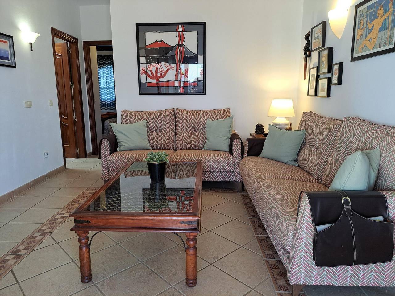 "Villa De la Paz" avec Wi-Fi et piscine extérieure in Playa Blanca, Yaiza