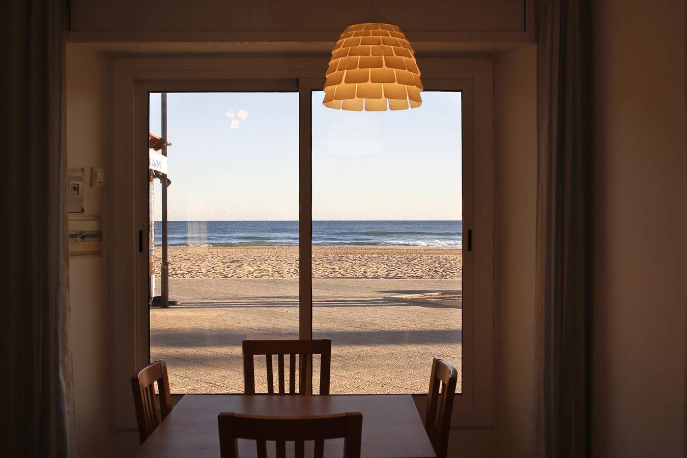 Ganze Wohnung, At076 Baix a Mar: Apartment located on the first line of the beachfront promenade in Torredembarra, Costa Dorada
