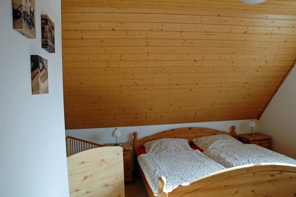 Schönes, helles Ferienhaus (strandnah, baby- u. allergikergerecht) Wlan in Hooksiel, Wangerland