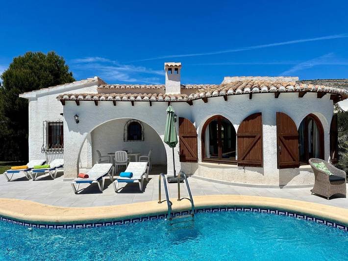 Casa rural para 4 personas, con jardín en Benitachell