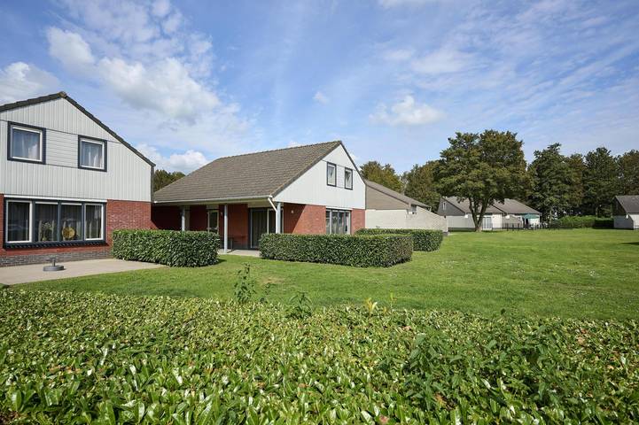 Ferienpark für 10 Personen, mit Balkon/Terrasse und Sauna sowie Terrasse in Gelderland - 2