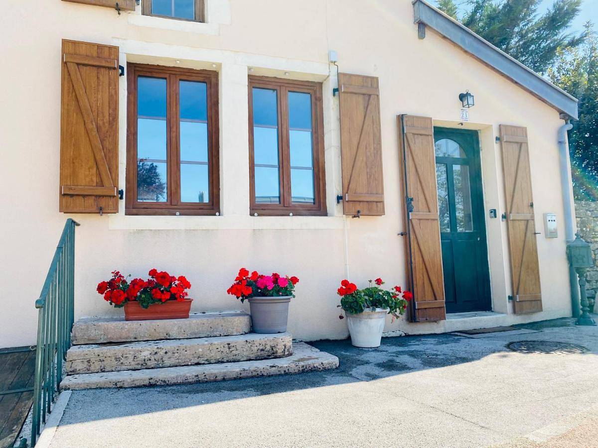 Appartement entier, One-Bedroom Apartment in Gevrey-Chambertin, Région de Dijon