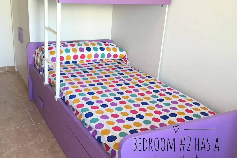 Marque étonnante nouvelle villa / Promenade à la plage / piscine / cour privée / Voir toutes les photos! in Alcossebre, Alcalà de Xivert