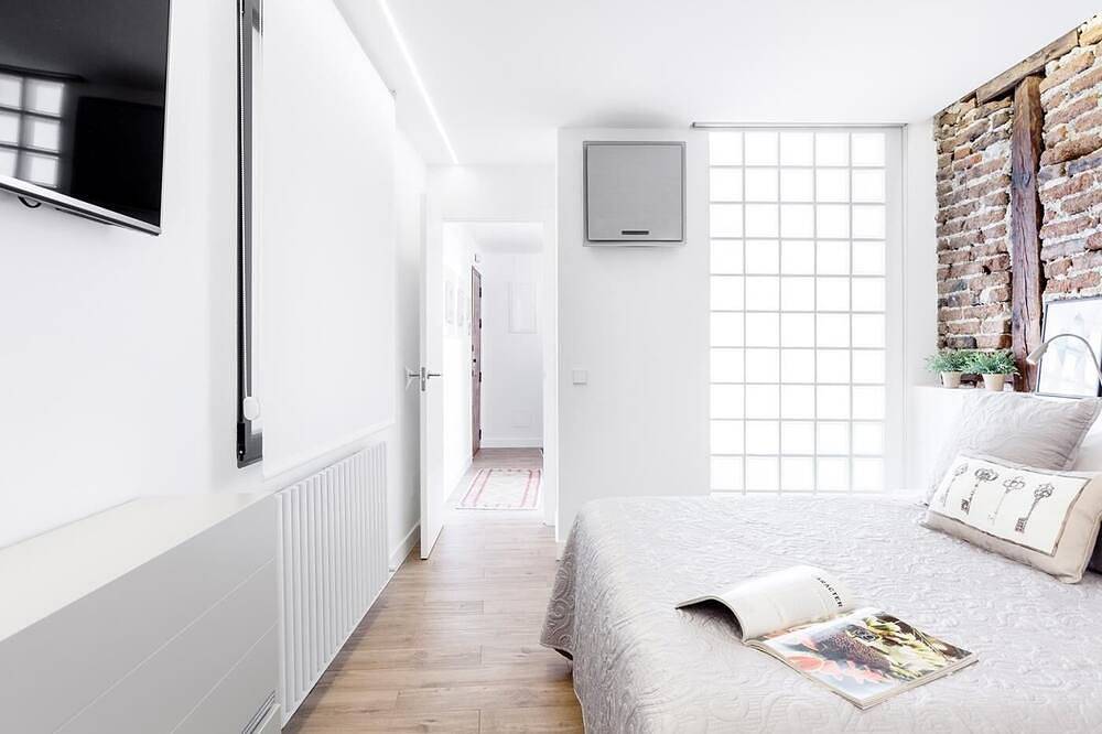 Entire apartment, Santa Ana Apartment in Centro (Madrid), Madrid