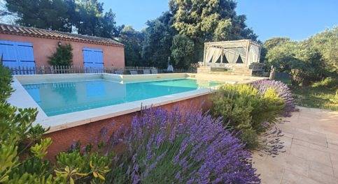 Villa pour 10 personnes, avec jardin ainsi que terrasse et piscine dans le Luberon - 2