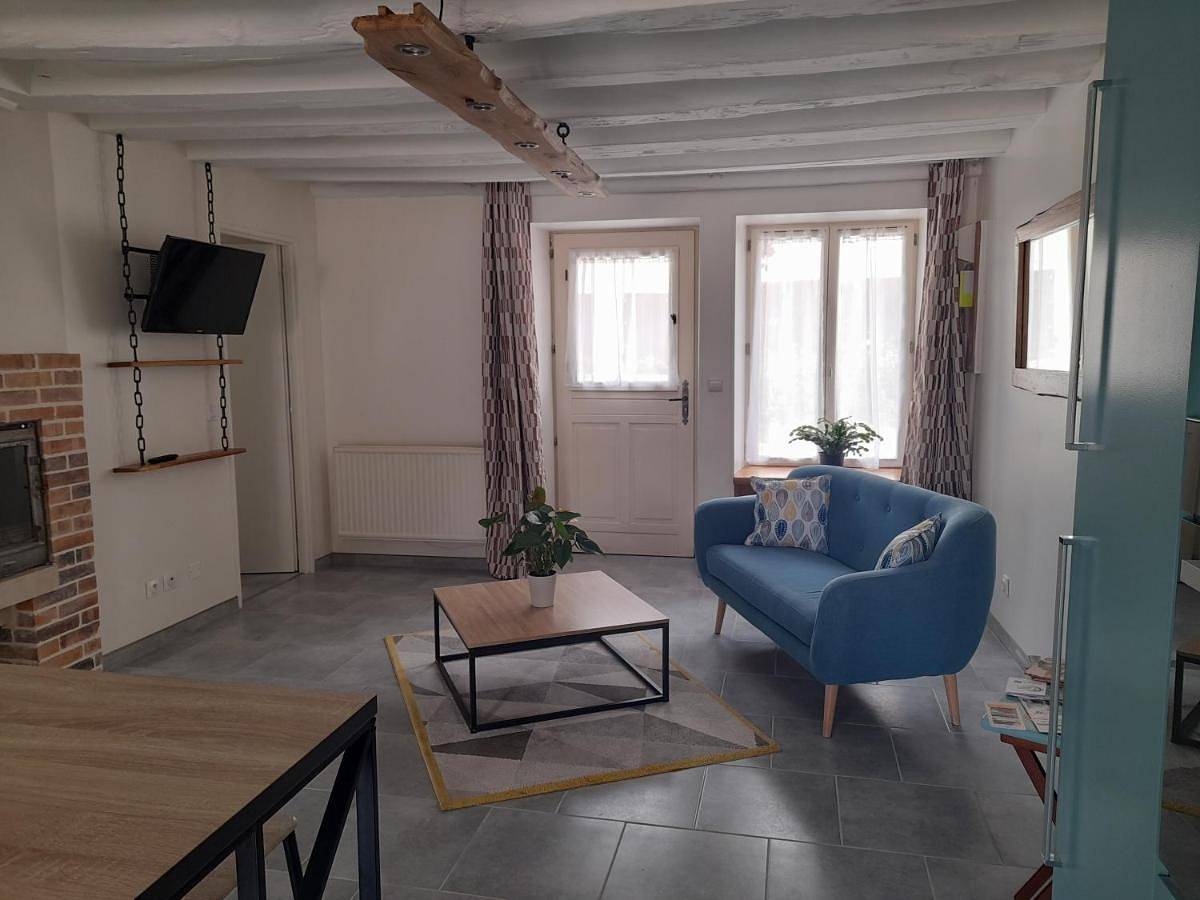 Appartement entier, Le lit de la Seine in Saint-Seine-l'Abbaye, Région de Dijon