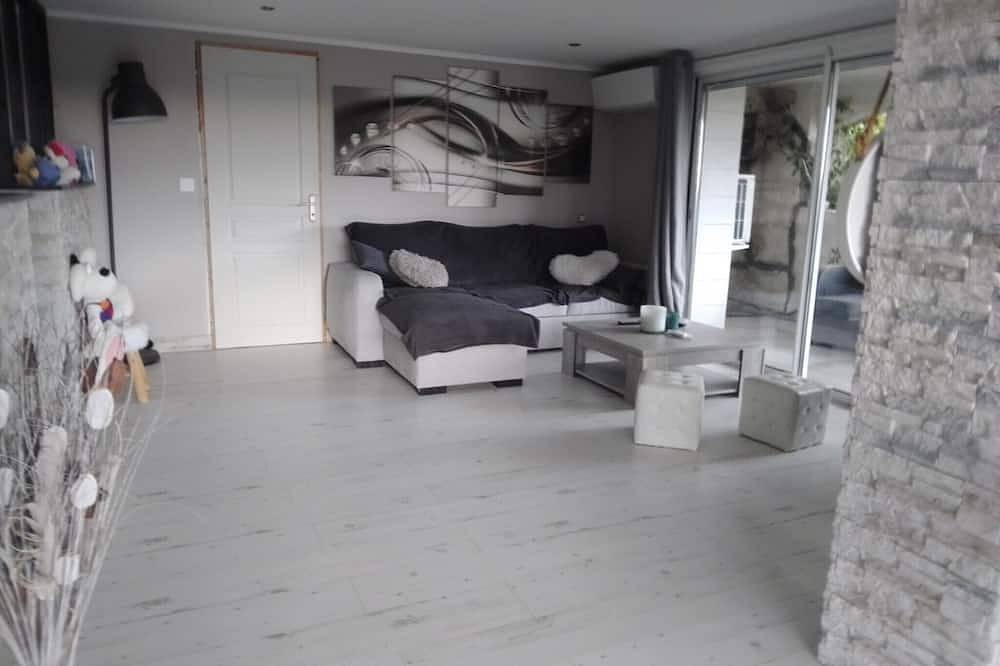 Entire apartment, Rent private apartment in Draguignan, Draguignan region