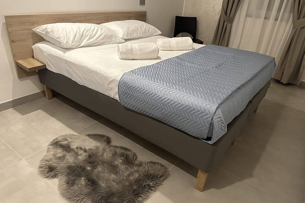 Entire apartment, At the gates of Pompeii cozy and comfortable two-room apartment. in Torre Annunziata, Vesuvio National Park