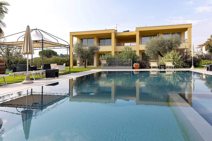 Ferienwohnung für 6 Personen, mit Balkon und Garten in Bardolino - 2