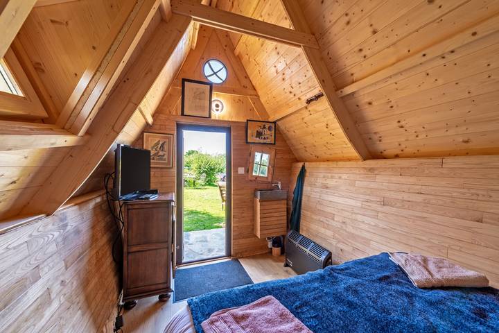 Chalet 'Avec Jardin Vue Mer 100m' avec vue sur mer, terrasse privée et jardin privé in Plougastel-Daoulas, Région de Brest