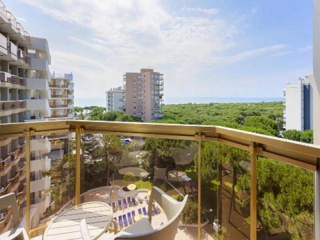 Hotel Beverly Park & Spa in Els Pins Blanes, Blanes