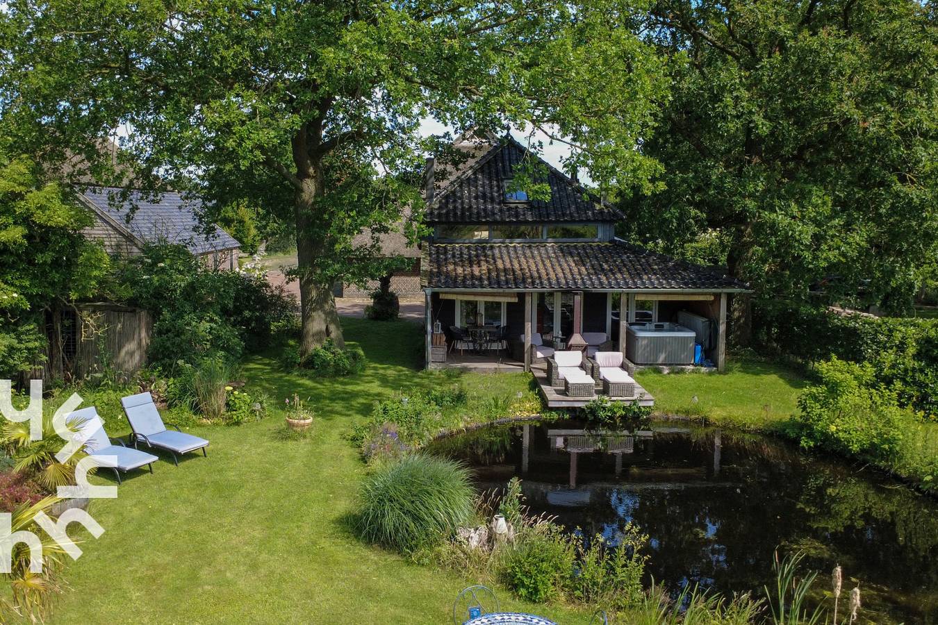 Romantisches Ferienhaus mit Außenspa, Sauna und Teich in ruhiger Lage in Drenthe in Nationalpark Dwingelderveld
