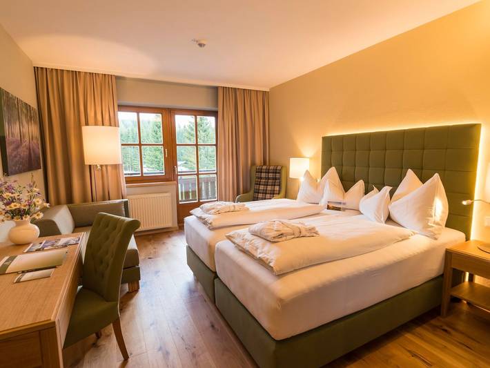 Hotel für 3 Personen, mit Balkon und Terrasse sowie Whirlpool und Garten