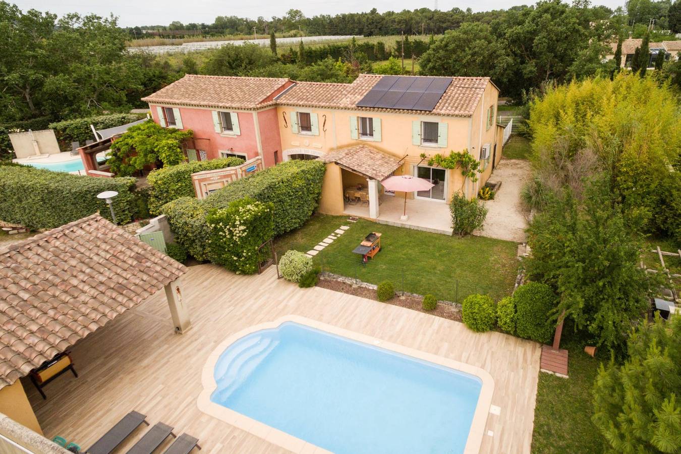 Gîte amarillo - los gîtes de Bel-Air en Luberon in Taillades, Parque natural regional del Luberon