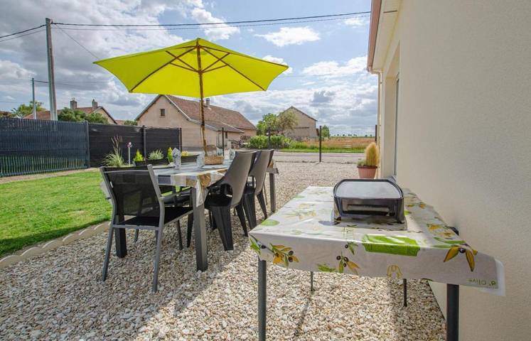 Location de vacances pour 6 personnes, avec Terrasse et Jardin dans Savières - 2
